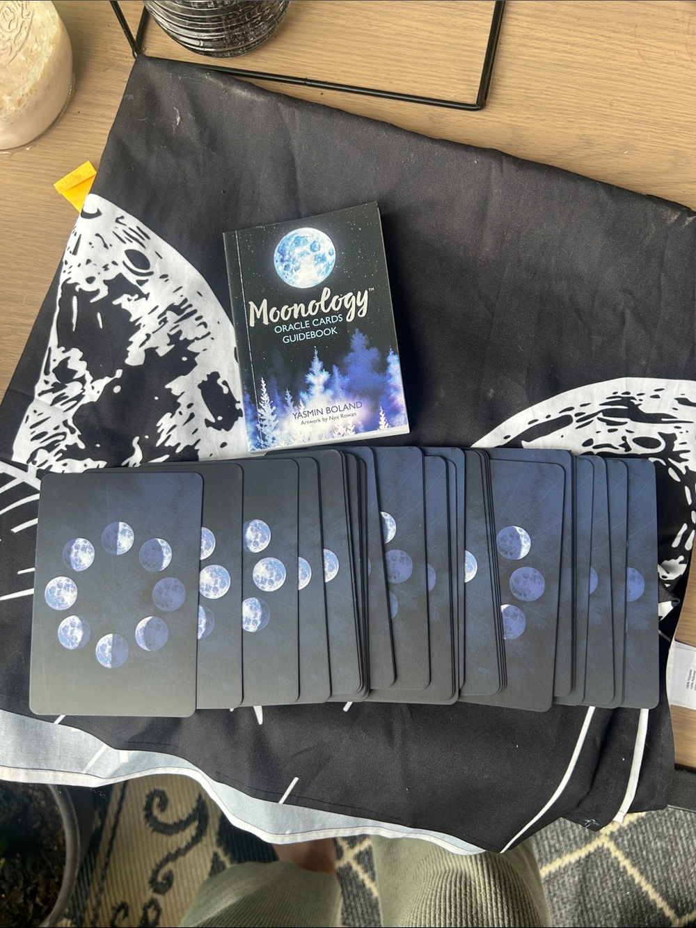 Moonology Oracle Cards - Picture 4 of 4